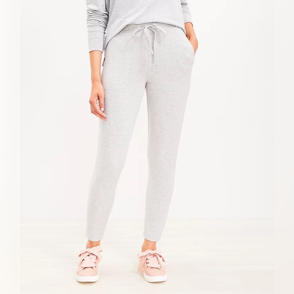 Lou & Grey For Loft Signaturesoft Sweatpants. Heather Grey, size XL